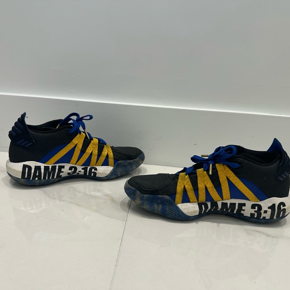 Kids Adidas Dame 6